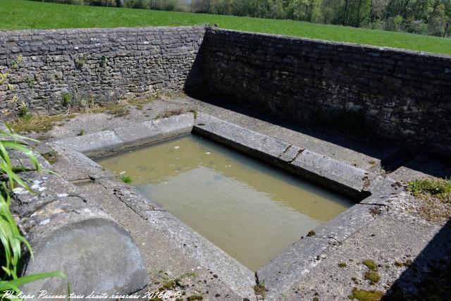 Lavoir de "Les Pierrets"