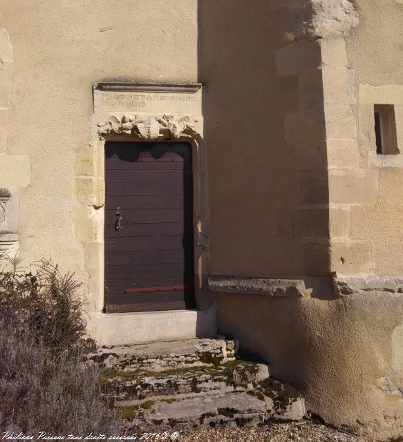 Le Vieux Château de Tâches