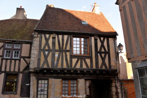 Maison rue de la tour de Clamecy