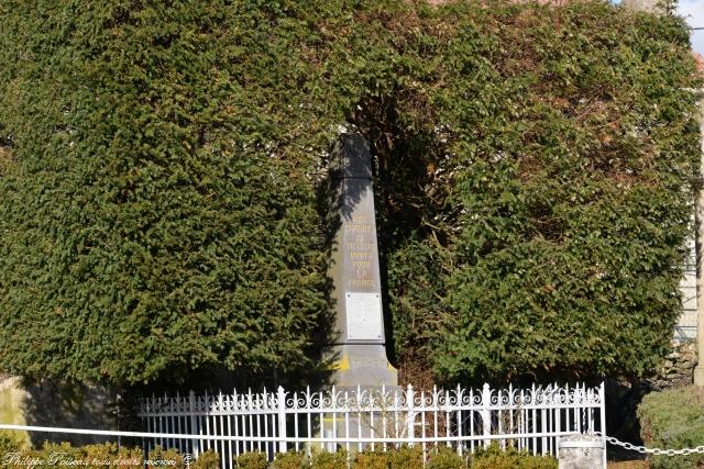 Monument aux Morts de Villiers le Sec