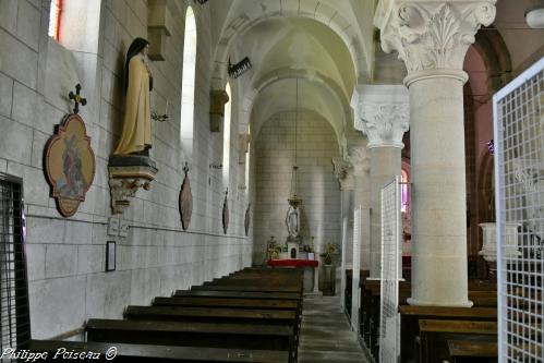 Intérieur de l'Église de Glux en Glenne Nièvre Passion