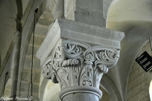 Intérieur de l'Église de Glux en Glenne Nièvre Passion