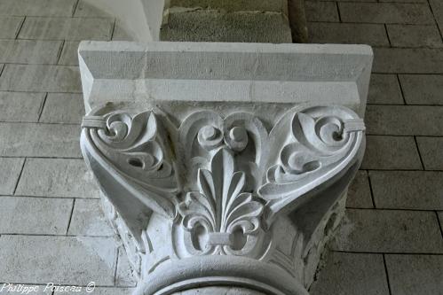 Intérieur de l'Église de Glux en Glenne Nièvre Passion