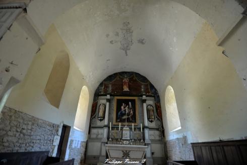 Intérieur de l'église de Parigny les Vaux Nièvre Passion