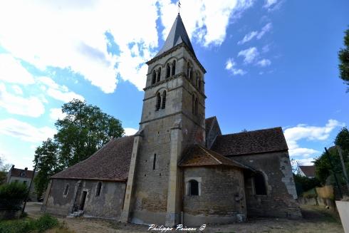 Intérieur de l'église de Parigny les Vaux Nièvre Passion
