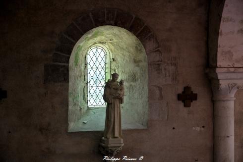 Intérieur de l'église de Rouy