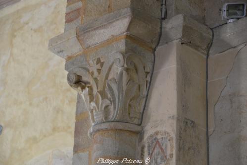 Intérieur de l'église de Verneuil Nièvre Passion