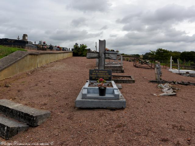 Tombe en mémoire des victimes de l'Émeraude